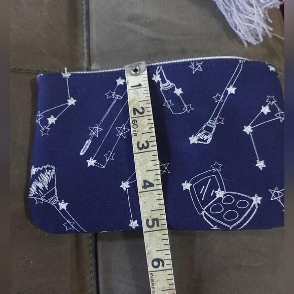 Ipsy Zodiac Cosmetics Pouch - Picture 5 of 6